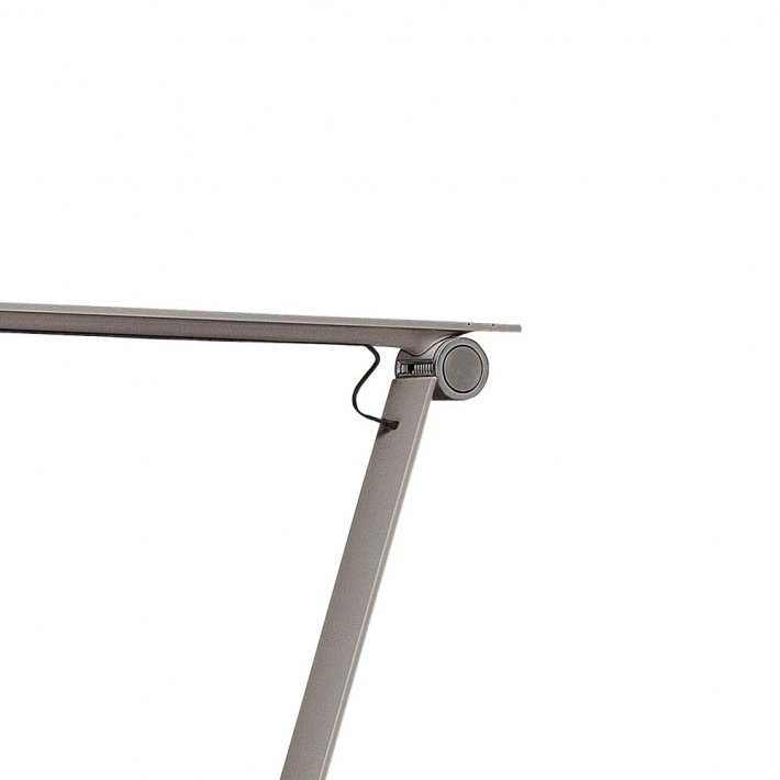 Louis Poulsen - NJP Bord | Fod